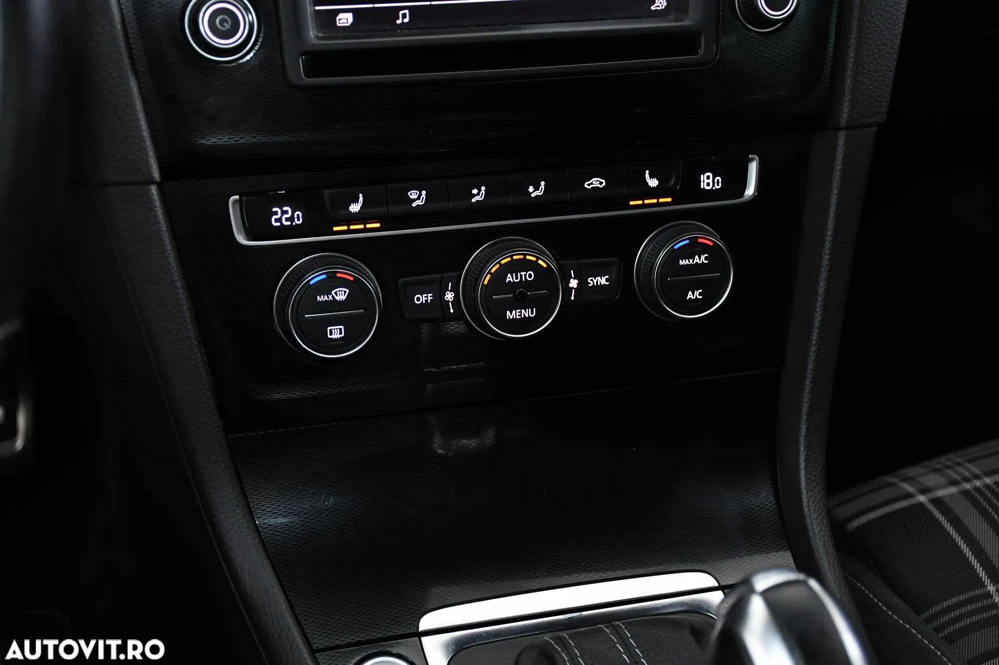 Volkswagen Golf 2.0 TDI DPF BMT DSG GTD - 26