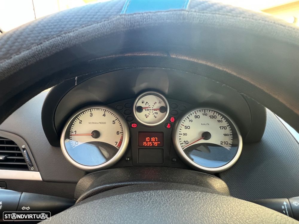 Peugeot 207 1.4 16V Trendy - 6
