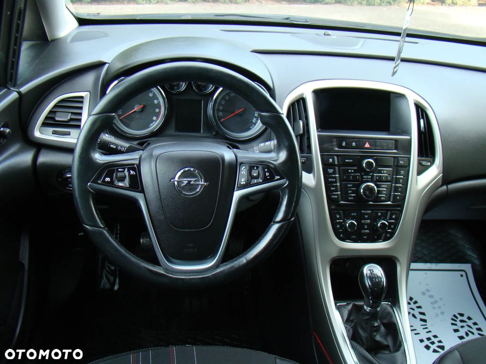 Opel Astra 1.4 Turbo - 18