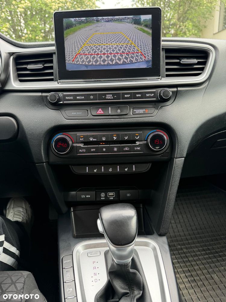 Kia Ceed 1.4 T-GDI DCT OPF Vision - 18