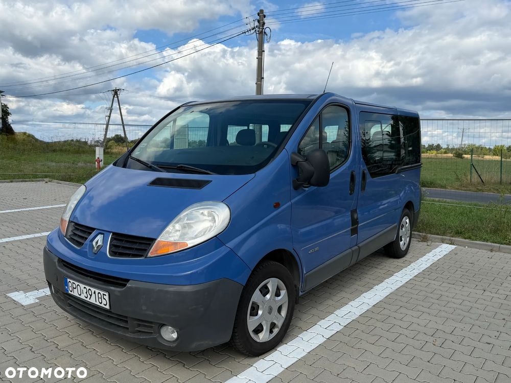 Renault Trafic - 1