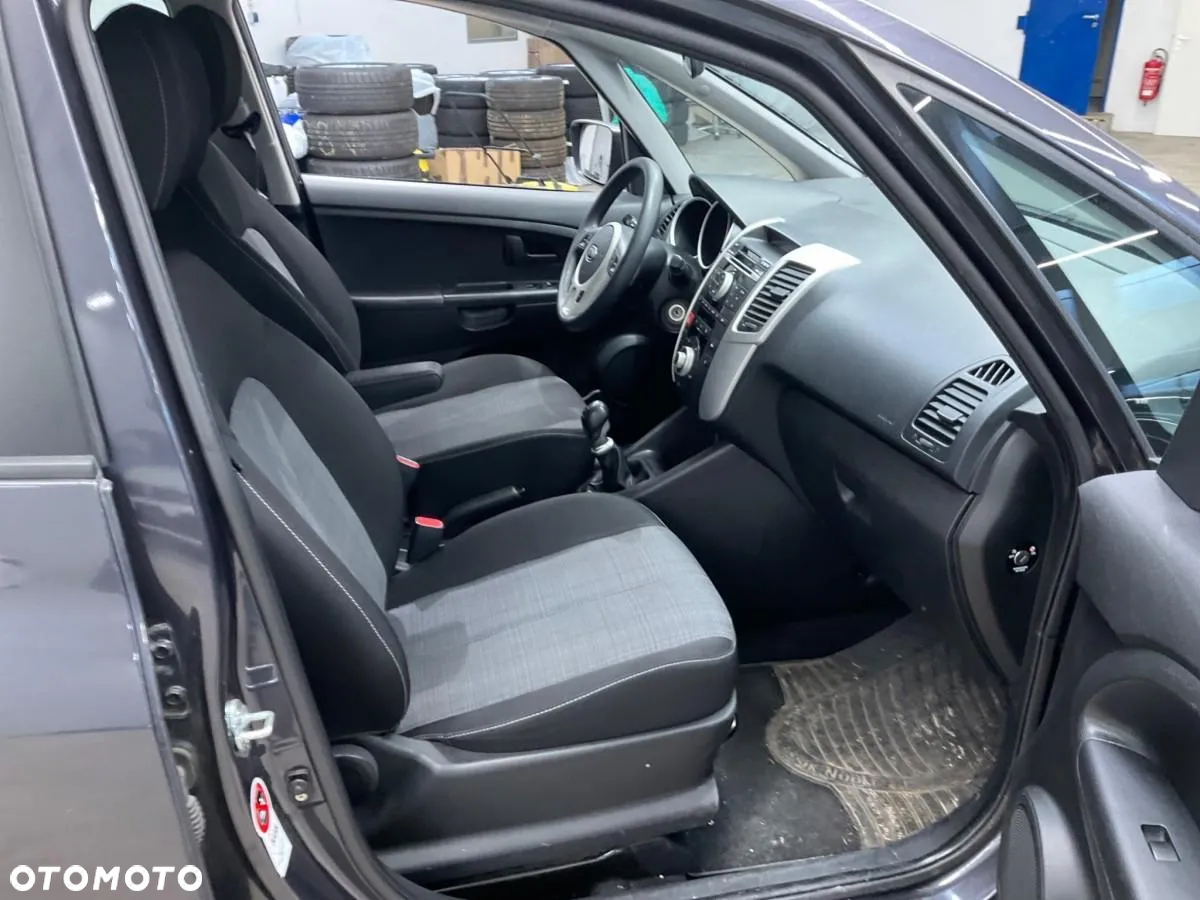 Kia Venga 1.4 CVVT Business Line - 3