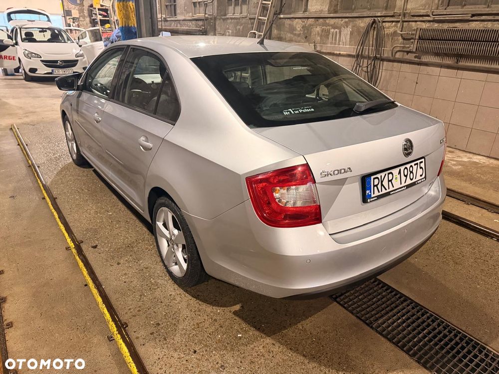 Skoda RAPID 1.6 TDI DPF Elegance - 26