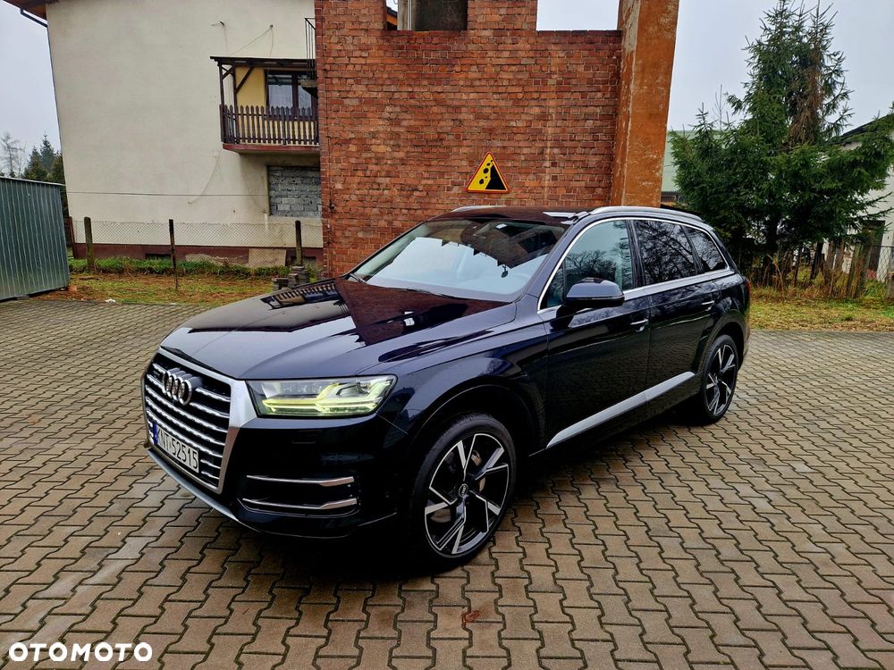 Audi Q7 - 1