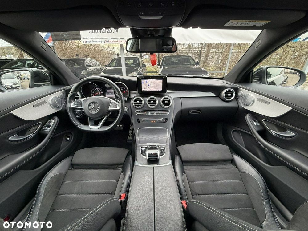 Mercedes-Benz Klasa C 200 4Matic 9G-TRONIC - 25