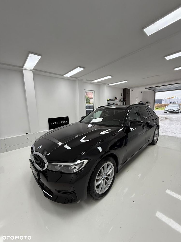 BMW Seria 3 318d Edition Luxury Line Purity - 17