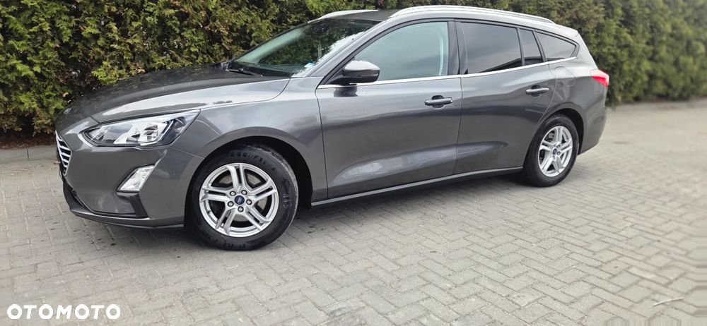 Ford Focus 1.0 EcoBoost STart-Stopp-System TITANIUM - 6