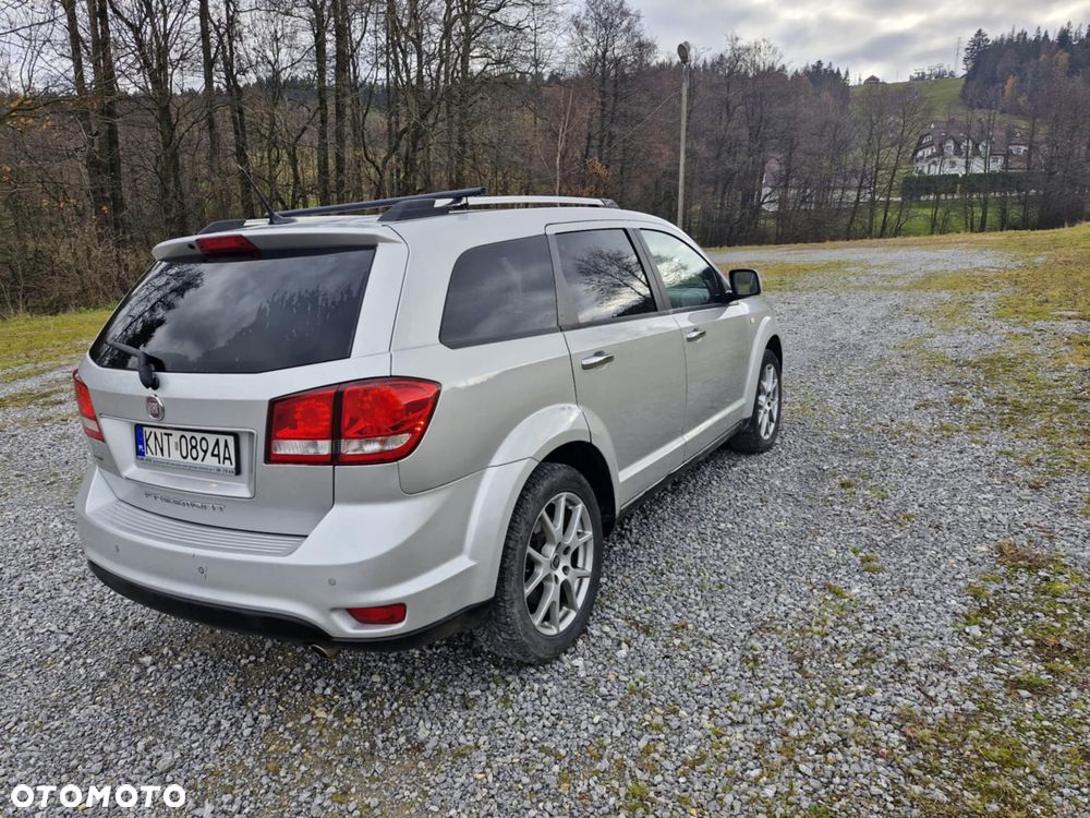Fiat Freemont 2.0 Multijet 16V DPF Automatik Allrad Lounge - 3