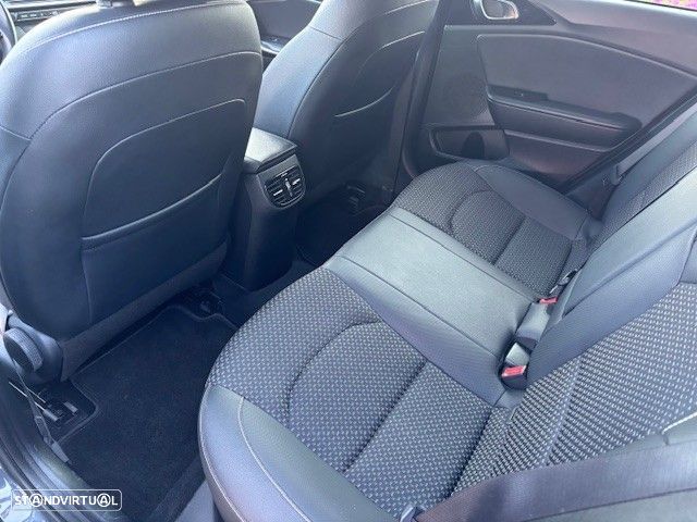 Kia Ceed 1.6 CRDi TX - 4