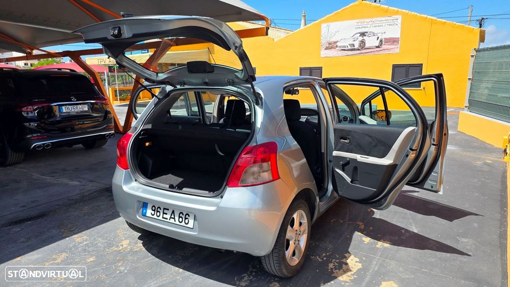 Toyota Yaris 1.0 VVT-i AC - 11