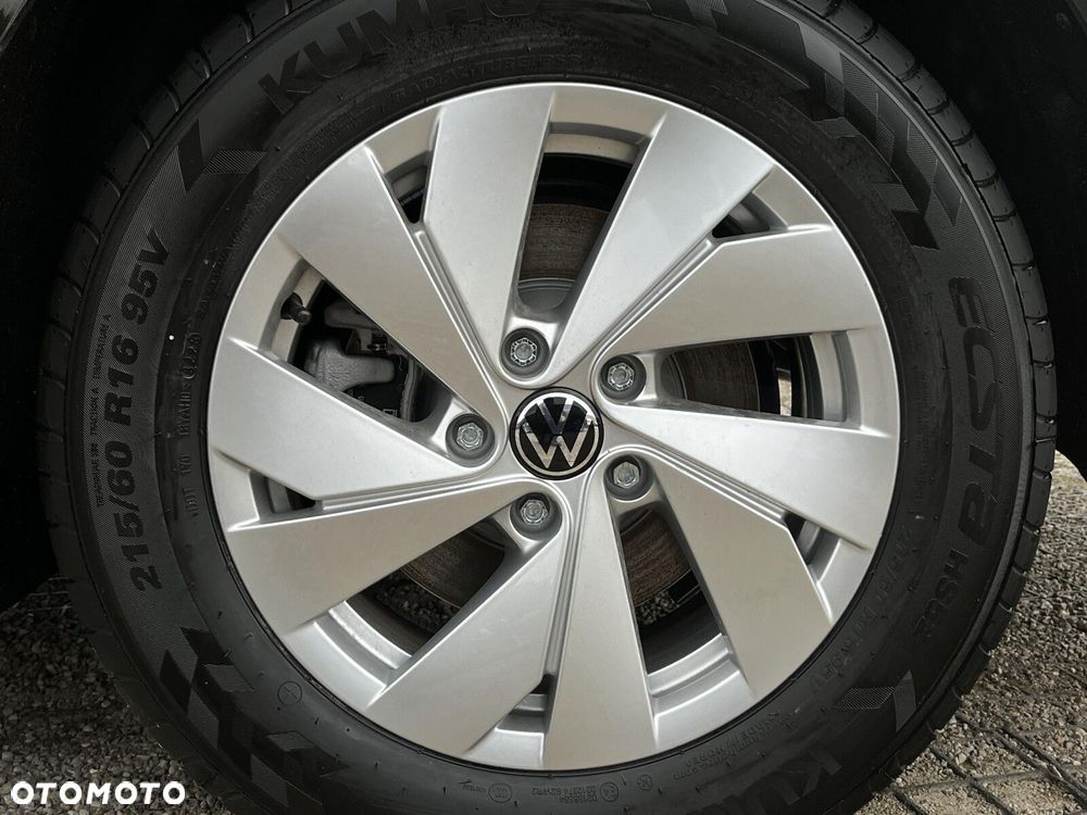 Volkswagen Passat - 22