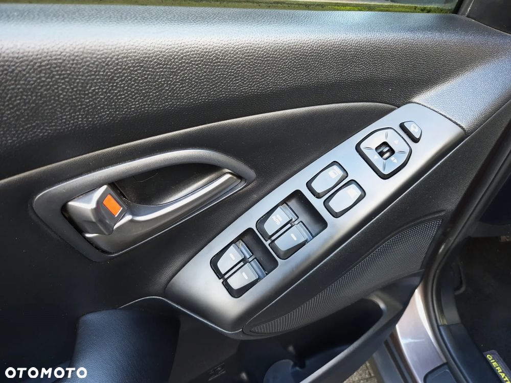 Hyundai ix35 2.0 2WD Trend - 26