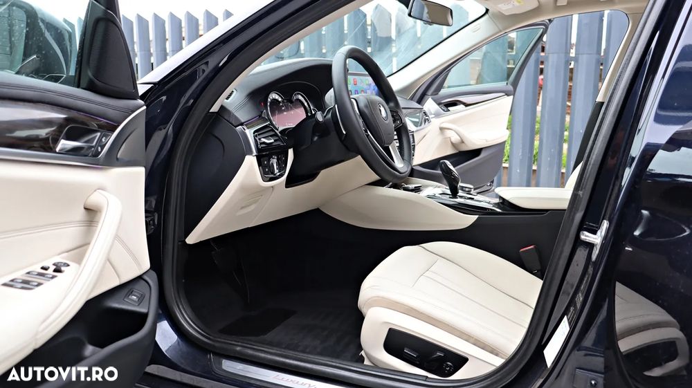 BMW Seria 5 520d Aut. Luxury Line - 12