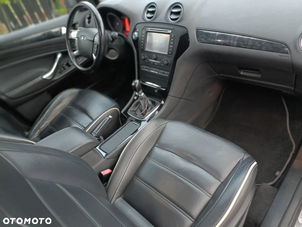 Ford Mondeo 1.8 TDCi Gold X - 14