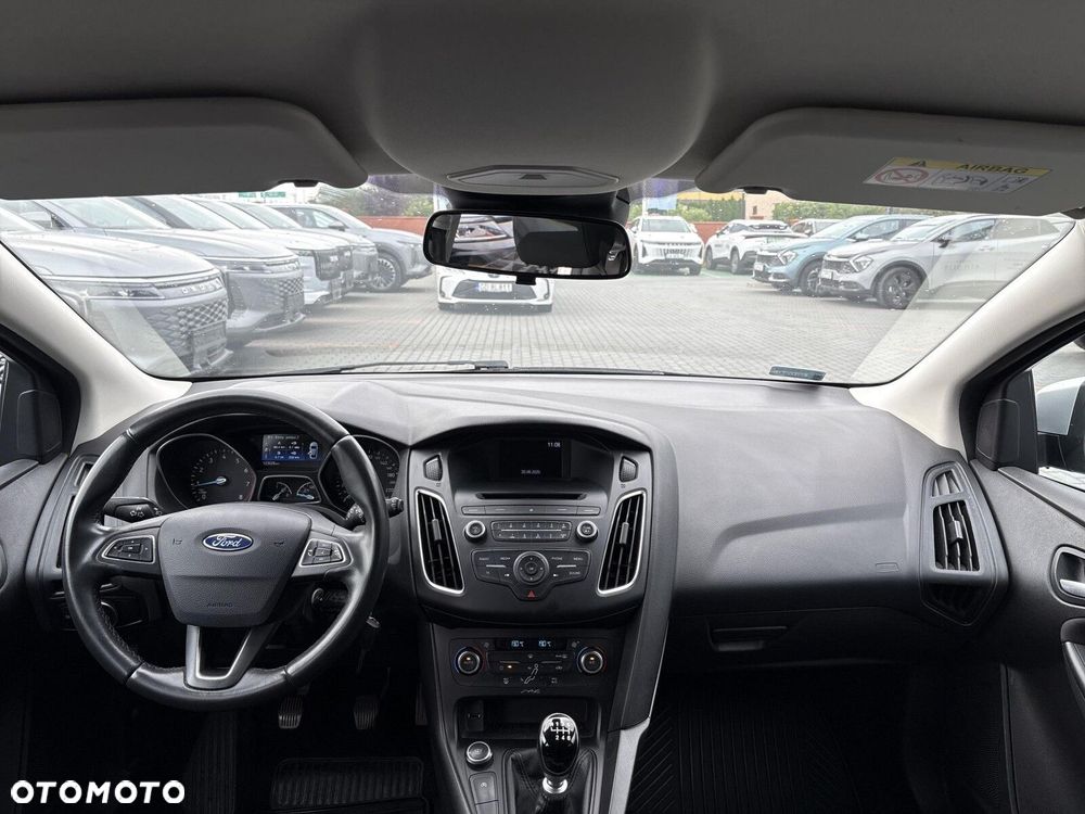 Ford Focus - 25