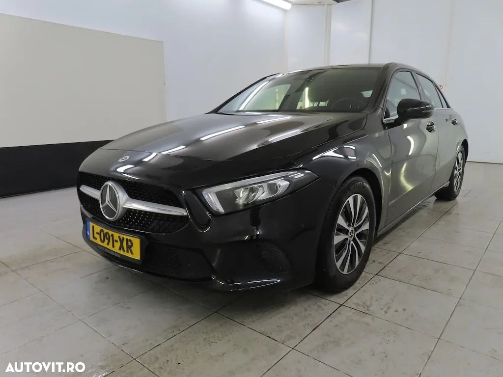 Mercedes-Benz A - 1