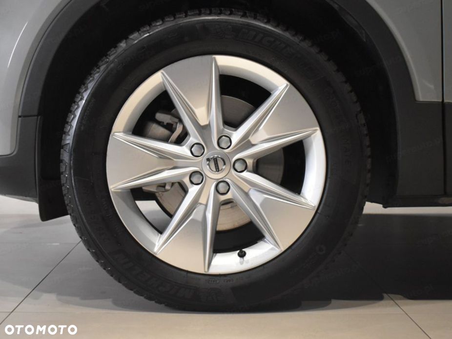 Volvo XC 40 B3 Essential - 12