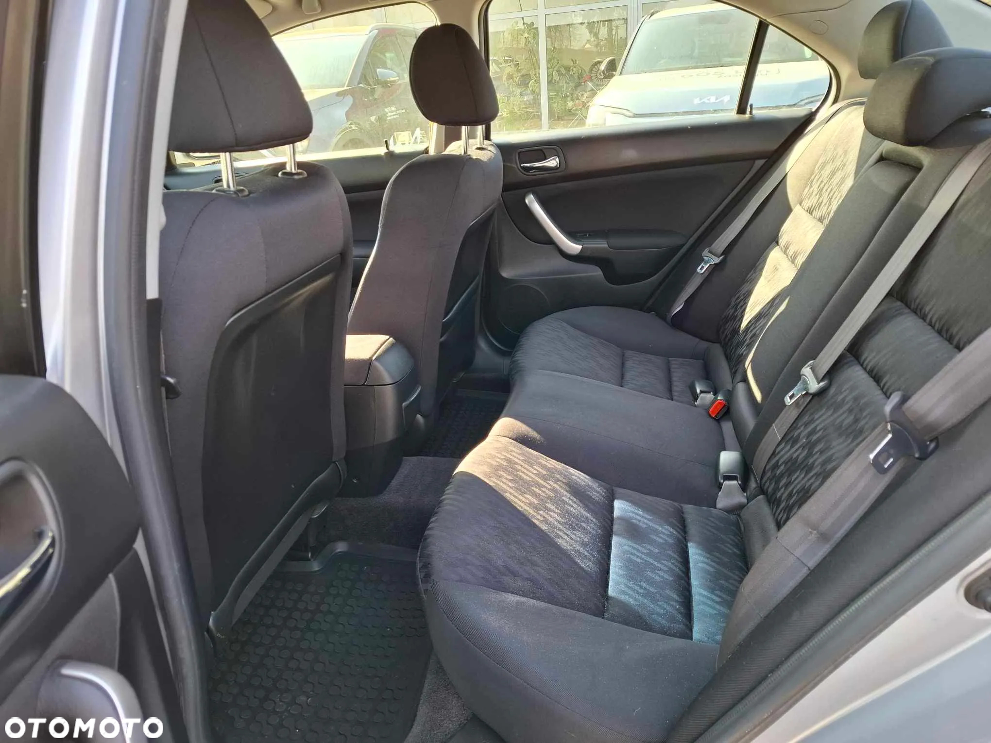 Honda Accord 2.0 Comfort - 9