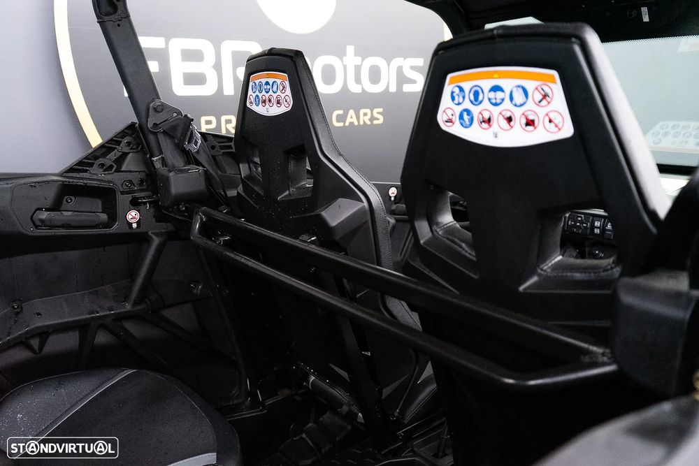 Bombardier CAN AM Maverick Sport MAX - 24