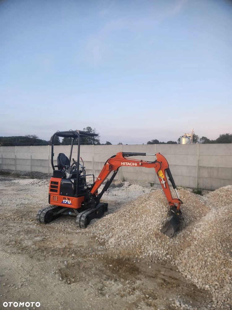 Hitachi ZX17U-6 - 2