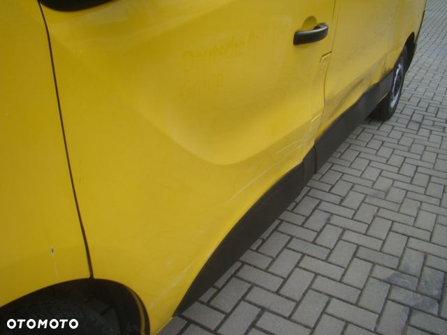 Renault TRAFIC - 32