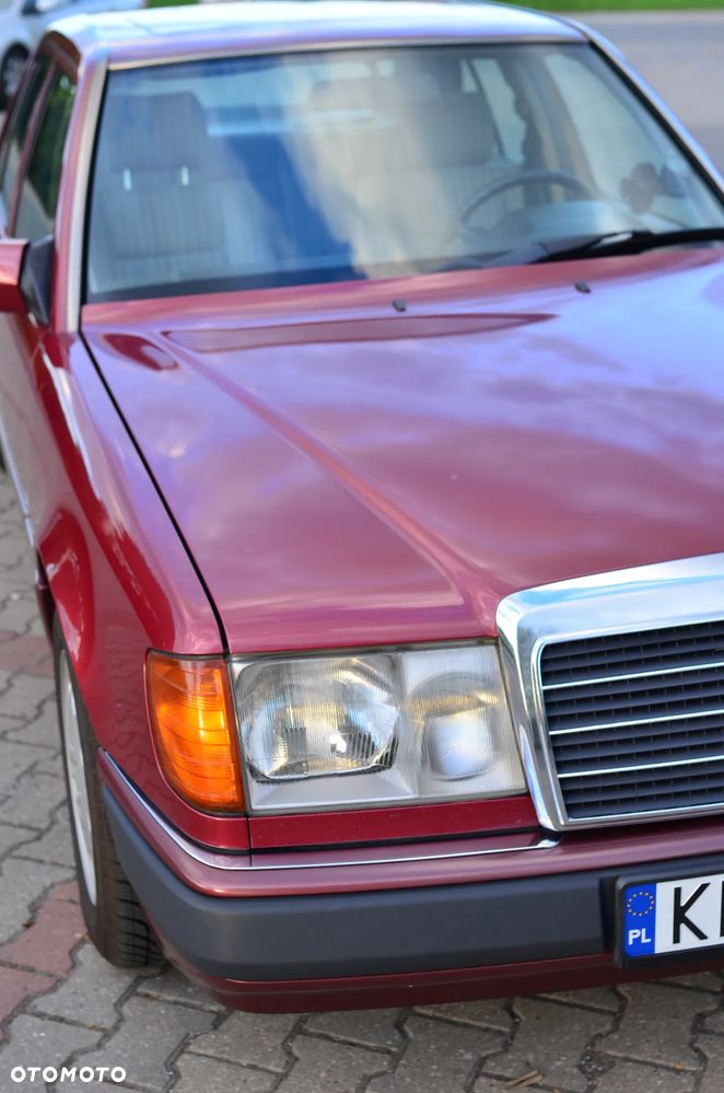 Mercedes-Benz W124 (1984-1993) - 22