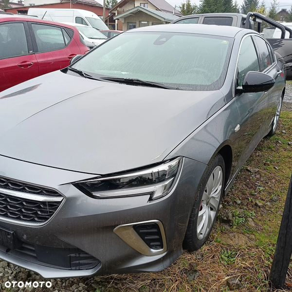 Opel Insignia 2.0 T 4x4 GSi + S&S