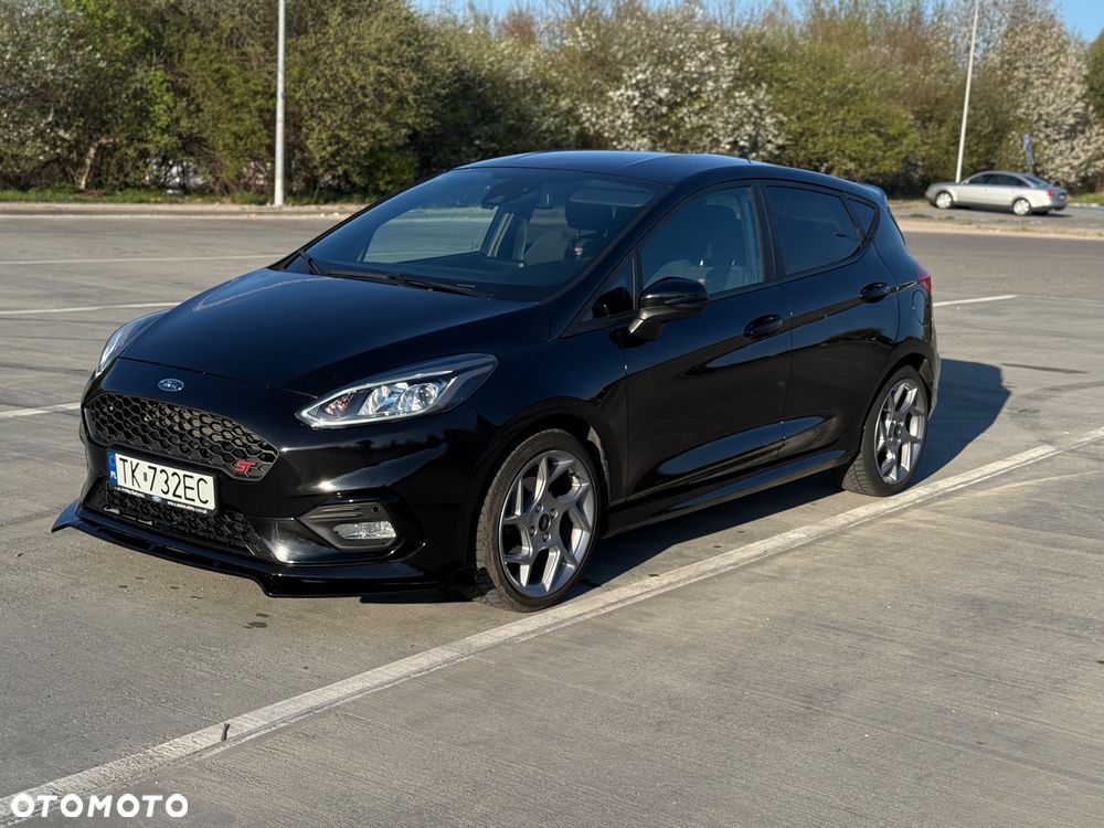 Ford Fiesta - 2