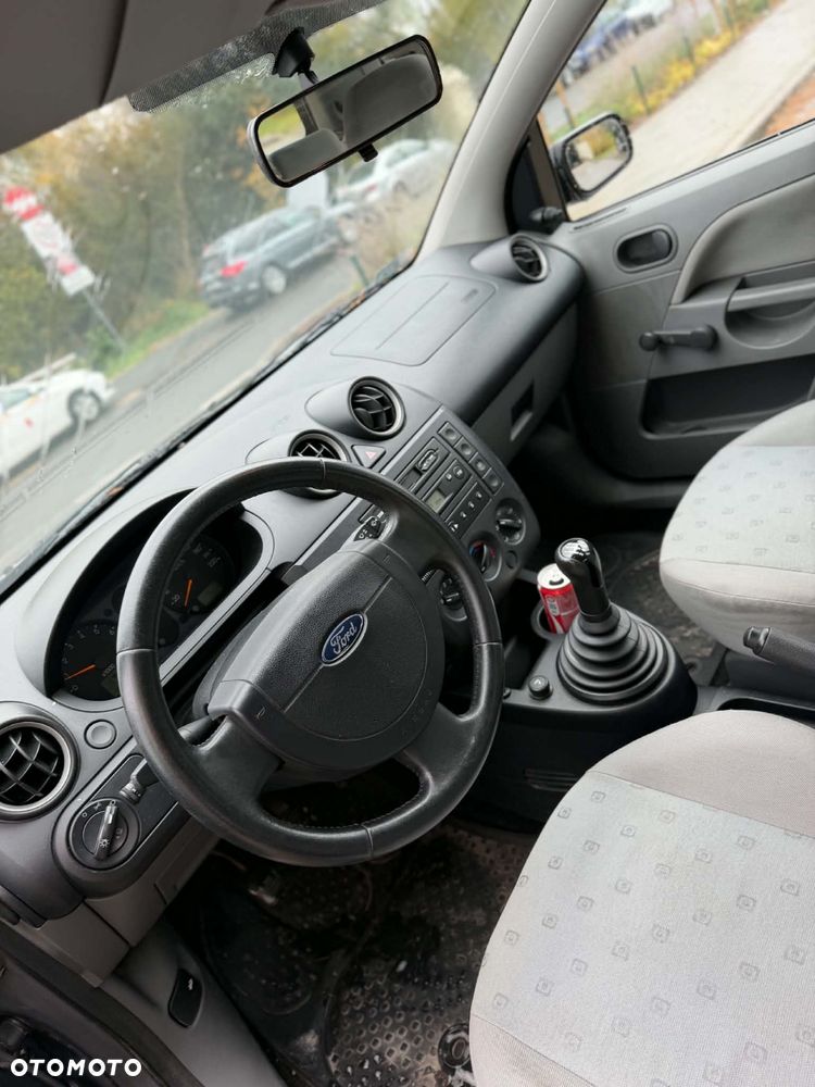 Ford Fiesta - 4