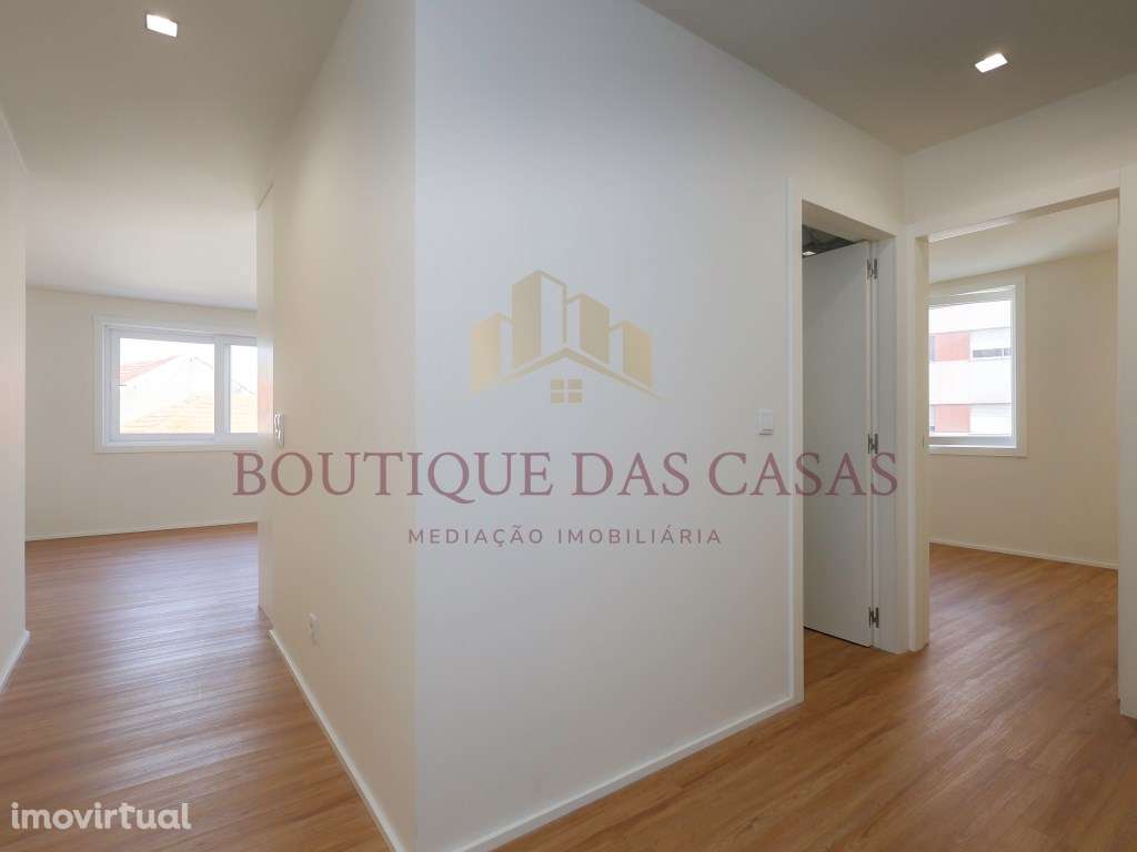 Apartamento T2 Duplex com Terraço em Matosinhos Sul - Grande imagem: 2/23