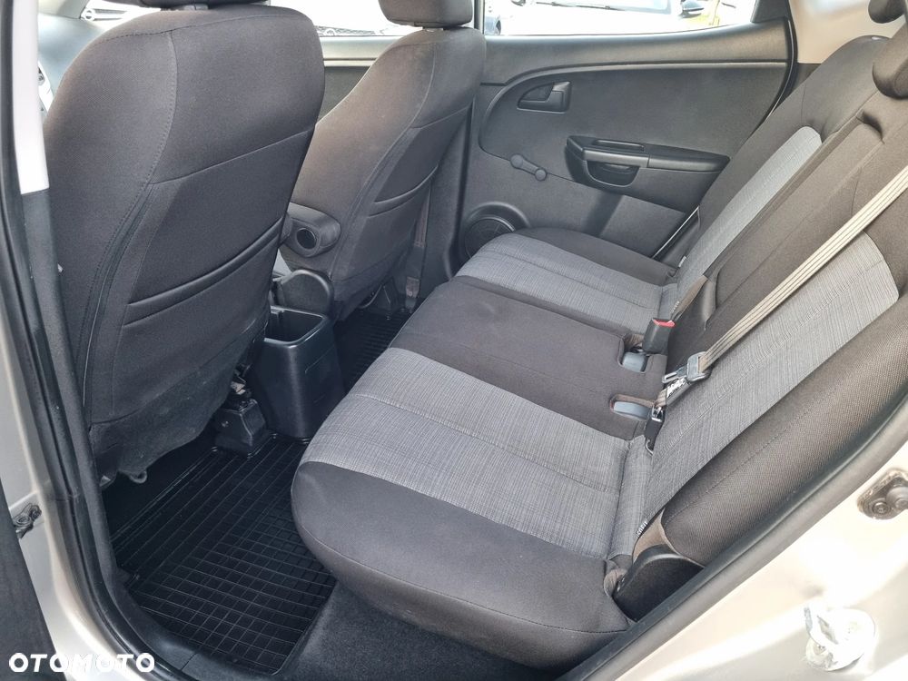 Kia Venga 1.4 L - 19