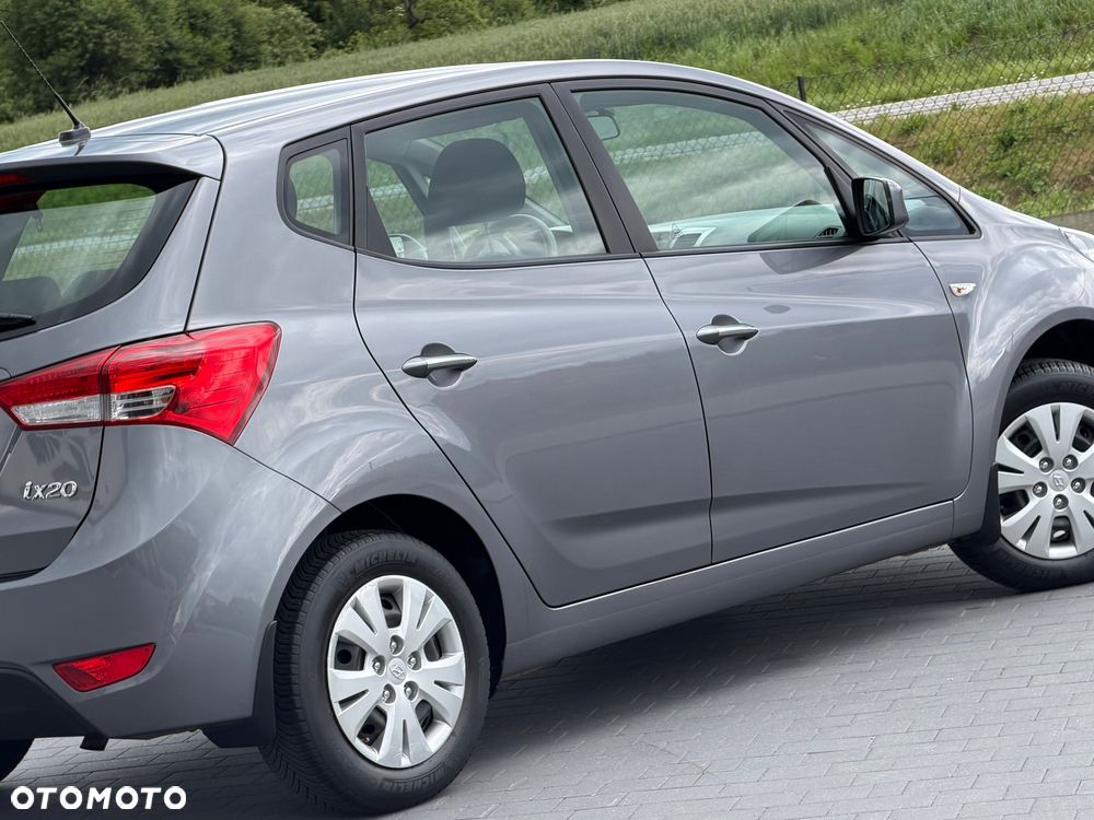 Hyundai ix20 1.4 blue Passion - 13