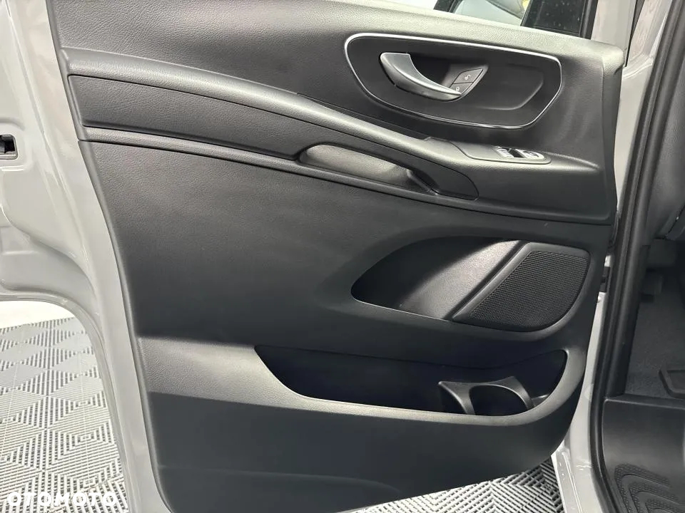 Mercedes-Benz Vito - 11