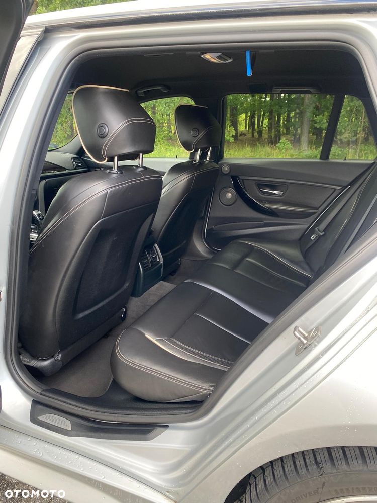 BMW Seria 3 335d xDrive Edition M Sport Shadow - 25