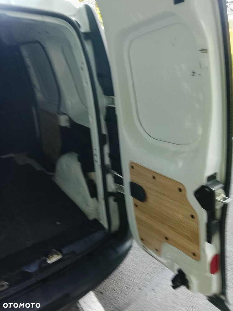 Renault Kangoo dCi 90 FAP TomTom Edition - 11