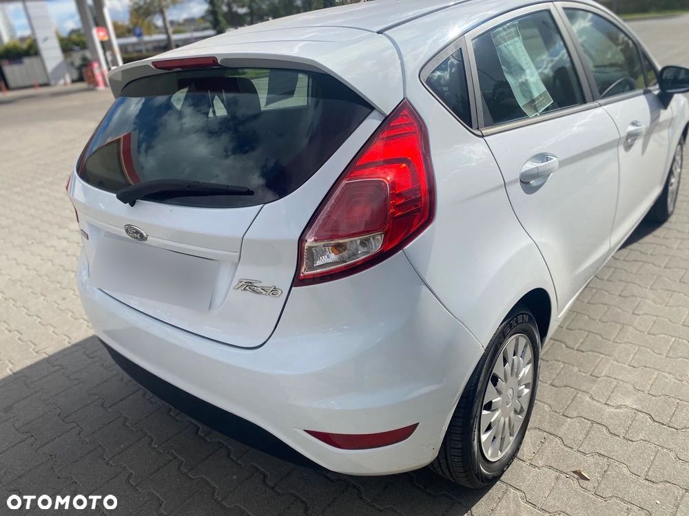 Ford Fiesta - 22