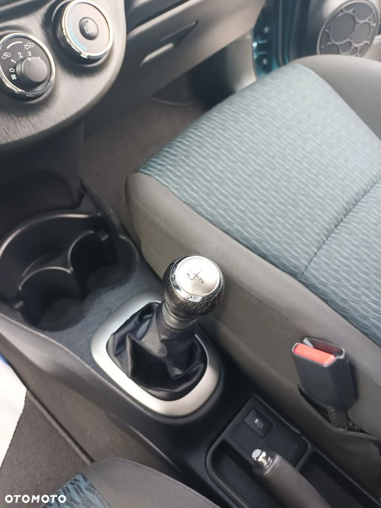 Toyota Yaris 1.33 VVT-i Executive - 31
