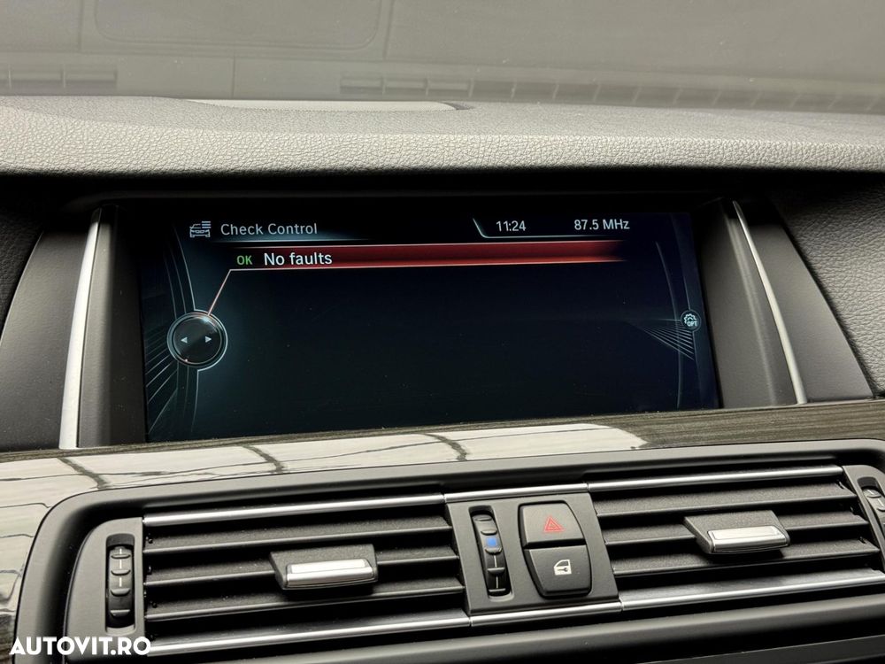 BMW Seria 5 525d xDrive Aut. Luxury Line - 17
