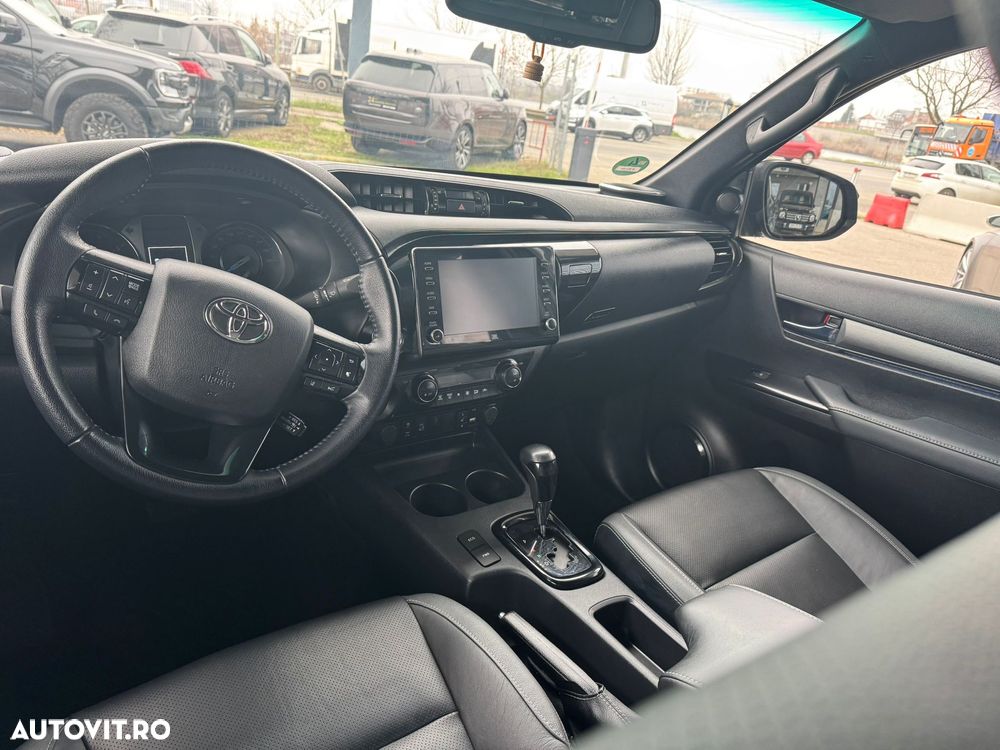 Toyota Hilux 4x4 Double Cab Autm. Invincible - 11
