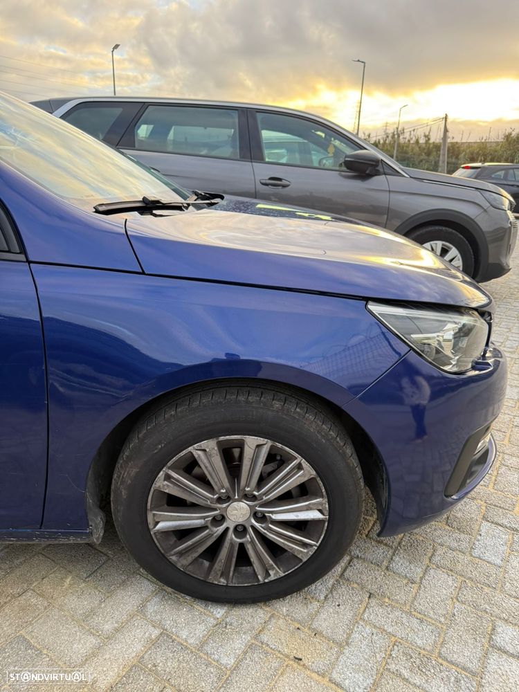 Peugeot 308 1.2 PureTech Allure Pack - 8