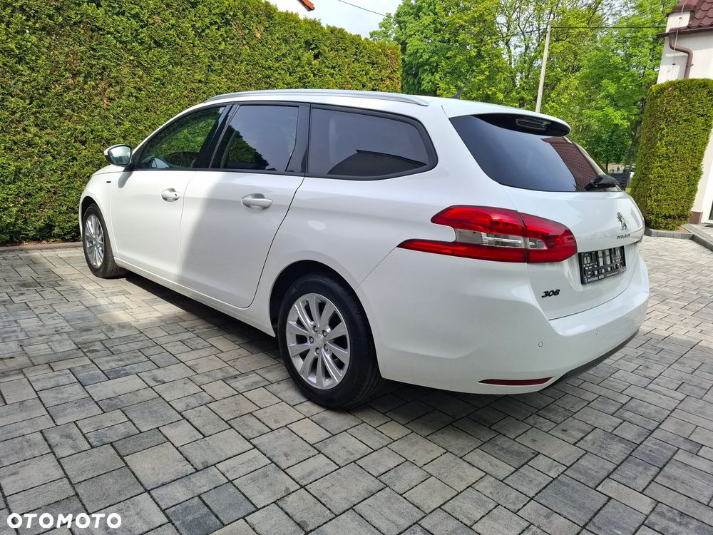 Peugeot 308 - 10