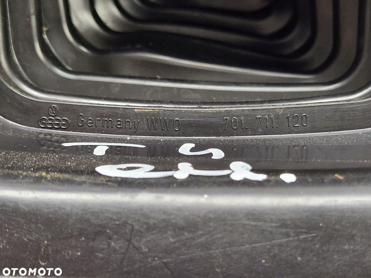 VW T4 OSŁONA MIESZEK LEWARKA DŹWIGNI ZMIANY BIEGÓW 1 - 7