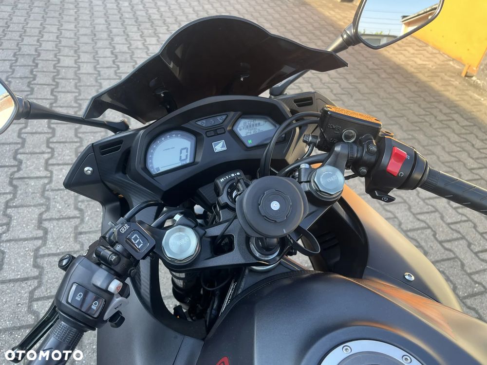 Honda CBR - 11