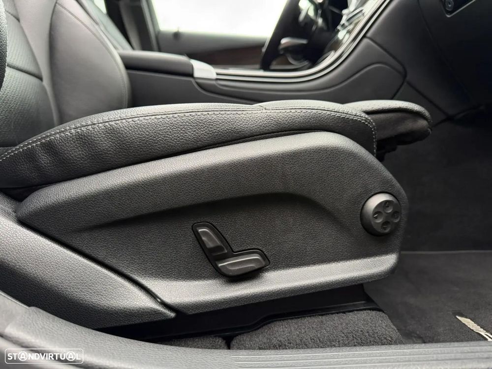 Mercedes-Benz GLC 300 e 4Matic - 21