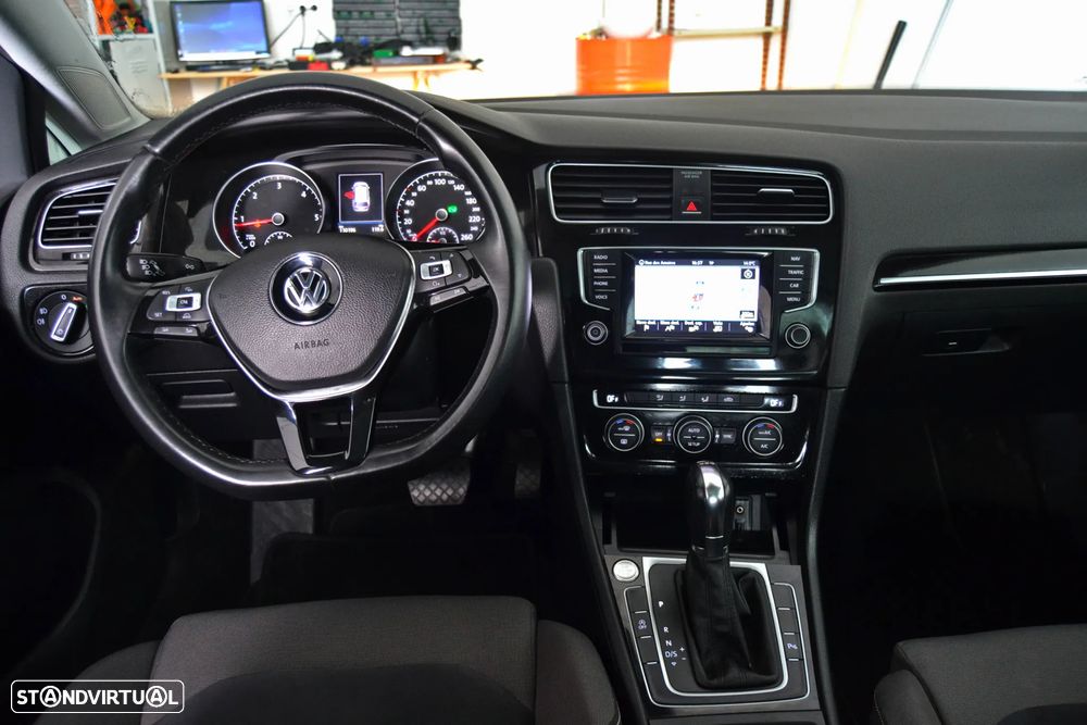 VW Golf Variant 1.6 TDi Highline DSG - 10