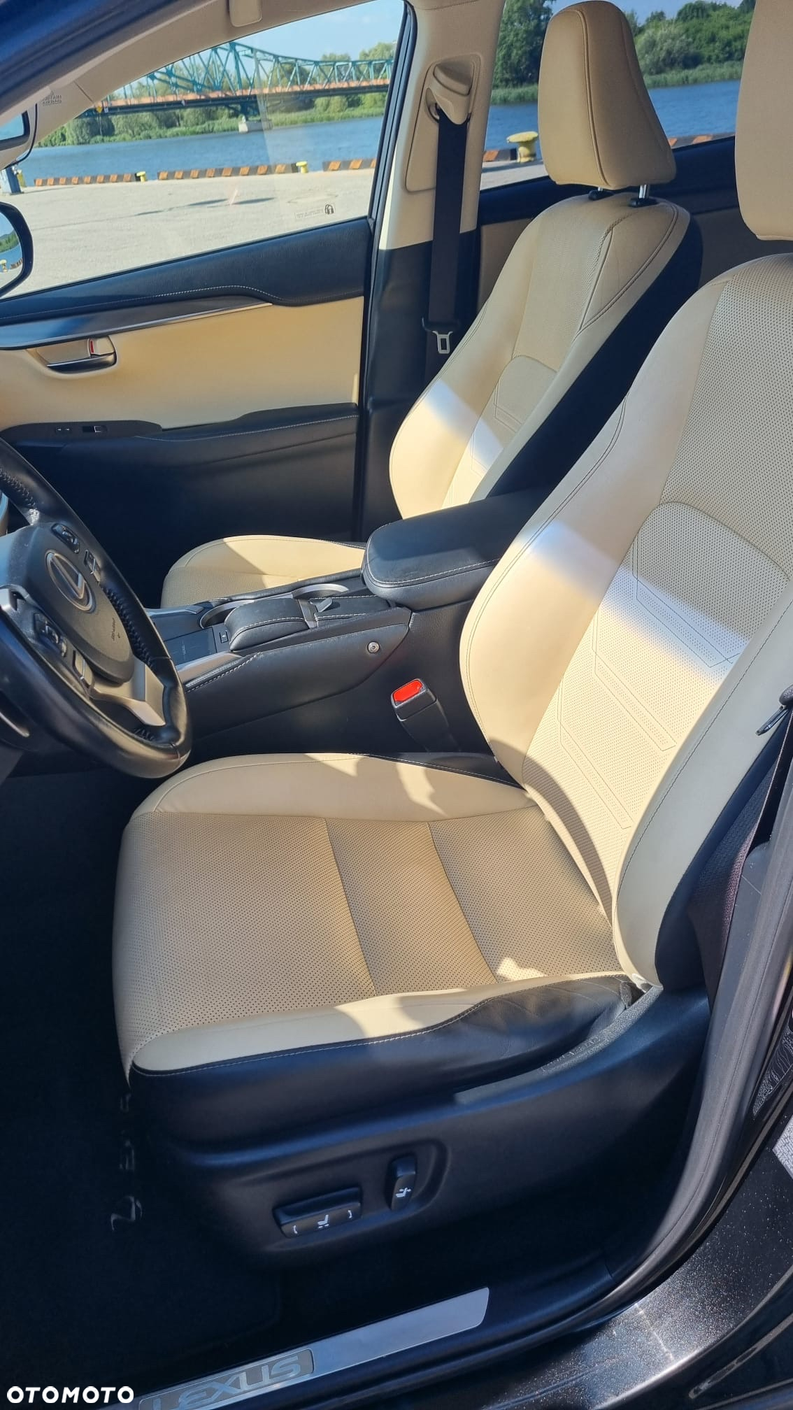Lexus NX 300 Comfort AWD - 11