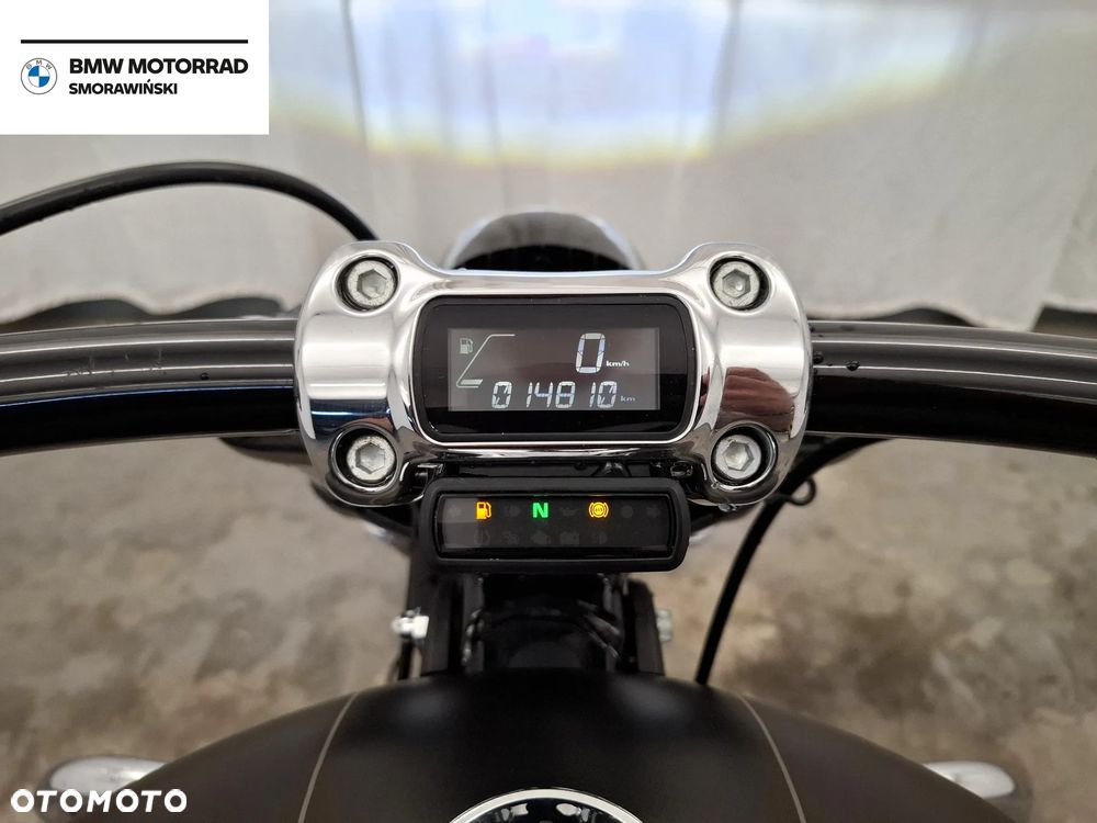 Harley-Davidson Softail Breakout - 9