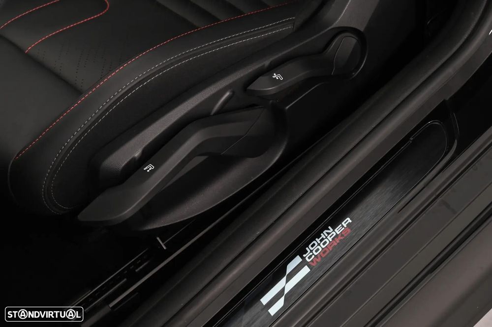 MINI Cabrio C JCW M - 40