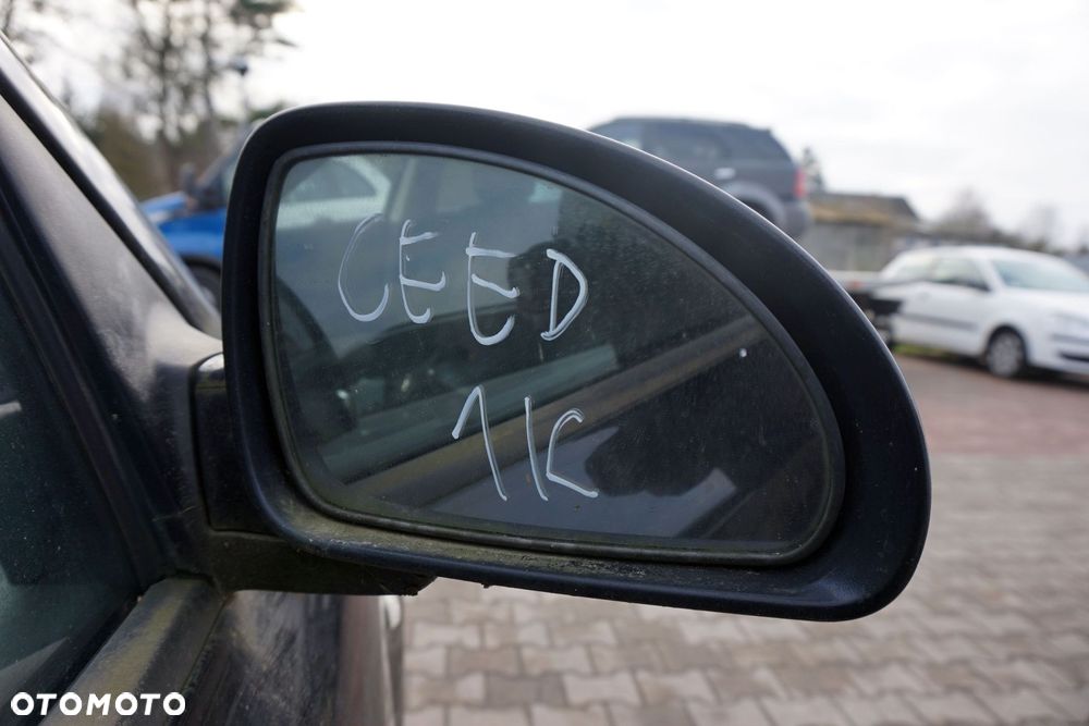 LUSTERKO ELEKTRYCZNE PRAWE CEED I 1K 87620-1H150 CZARNY KIA 2006-2009 - 3