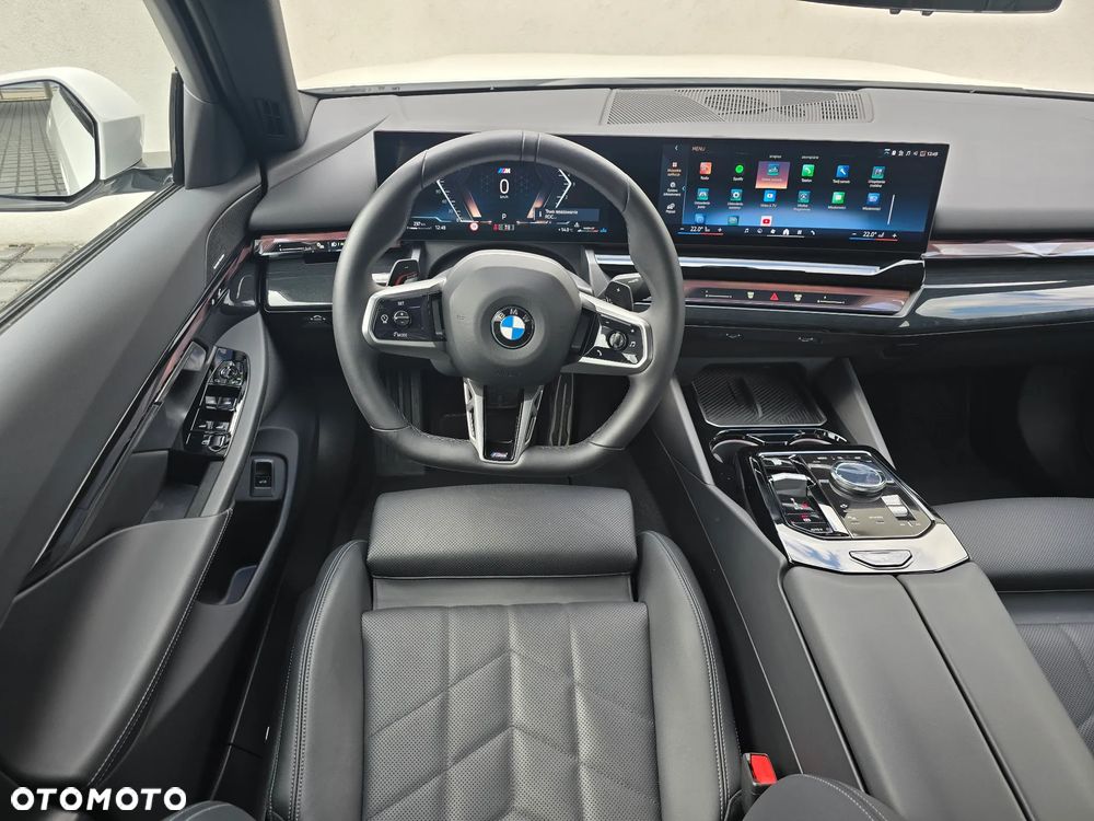BMW Seria 5 520d xDrive mHEV M Sport - 12